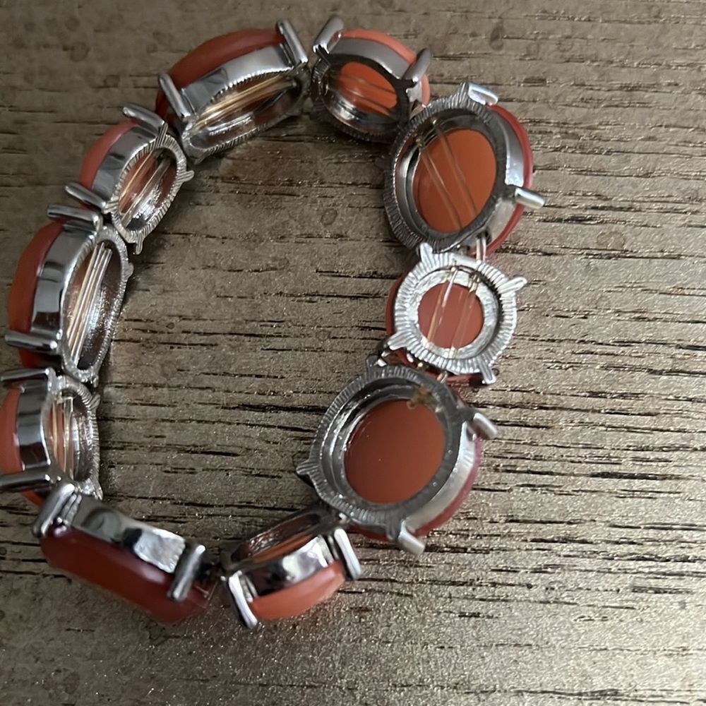 Adjustable bracelet 💕 - Picture 2 of 5